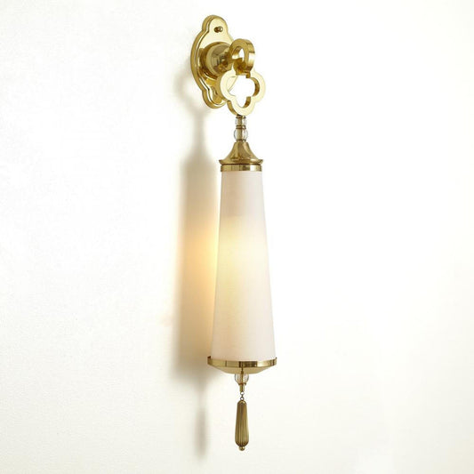 Quatrefoil Brass Wall Sconce HW